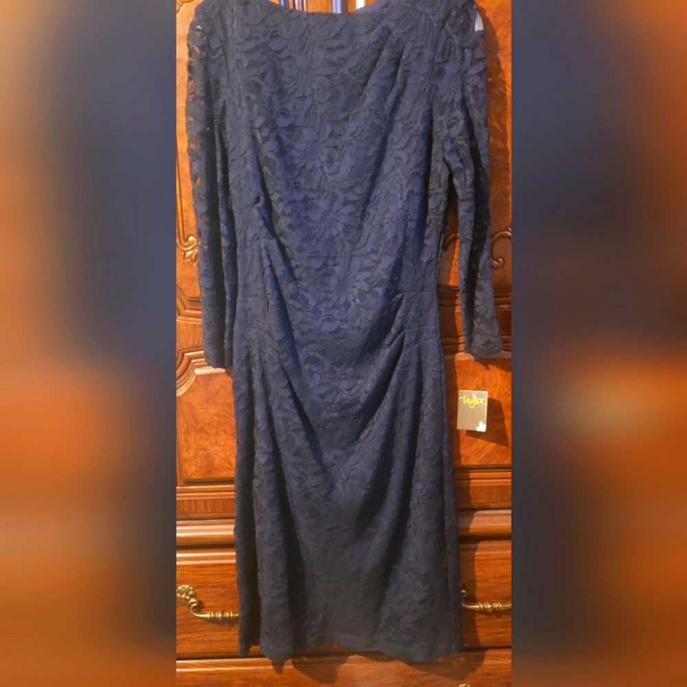 Taylor by Lord & Taylor Navy Blue Lace cocktail dress size 14